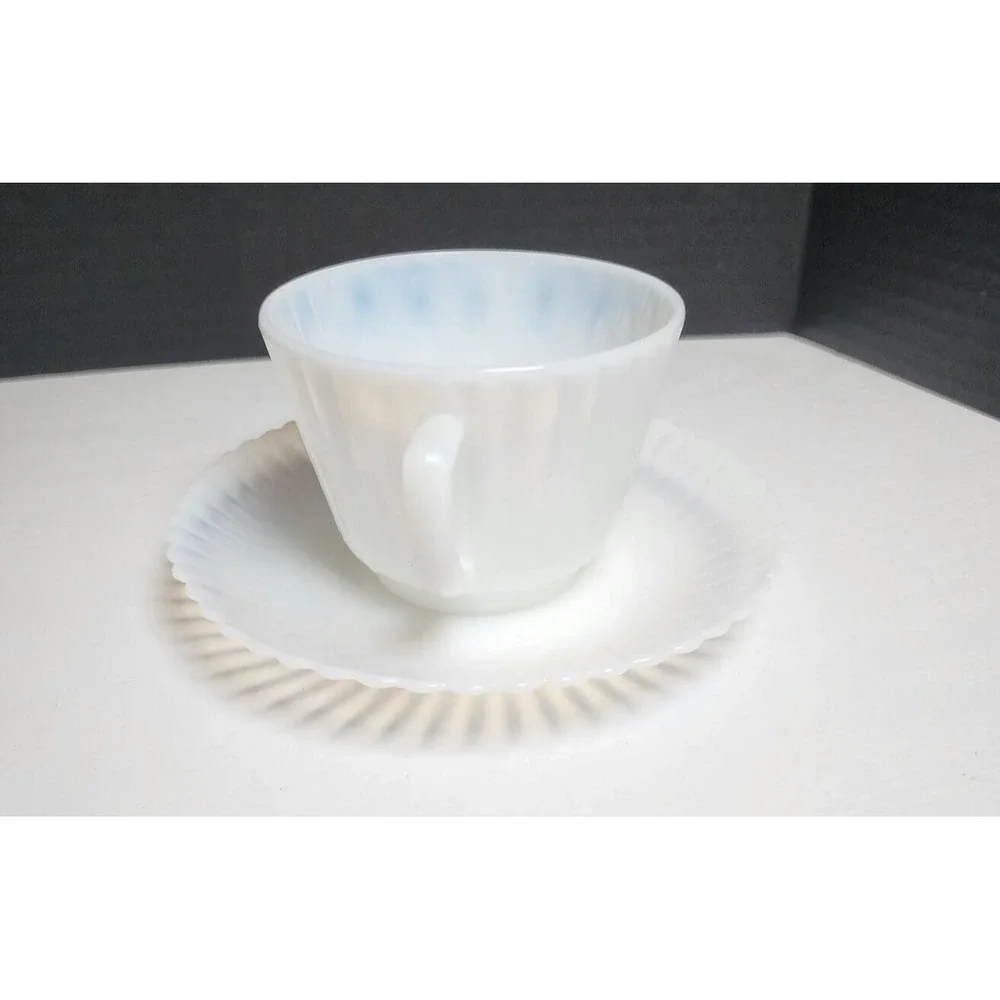 Vintage MacBeth Evans Teacup &‎ Saucer Set Opalescent Depression Glass Petalware